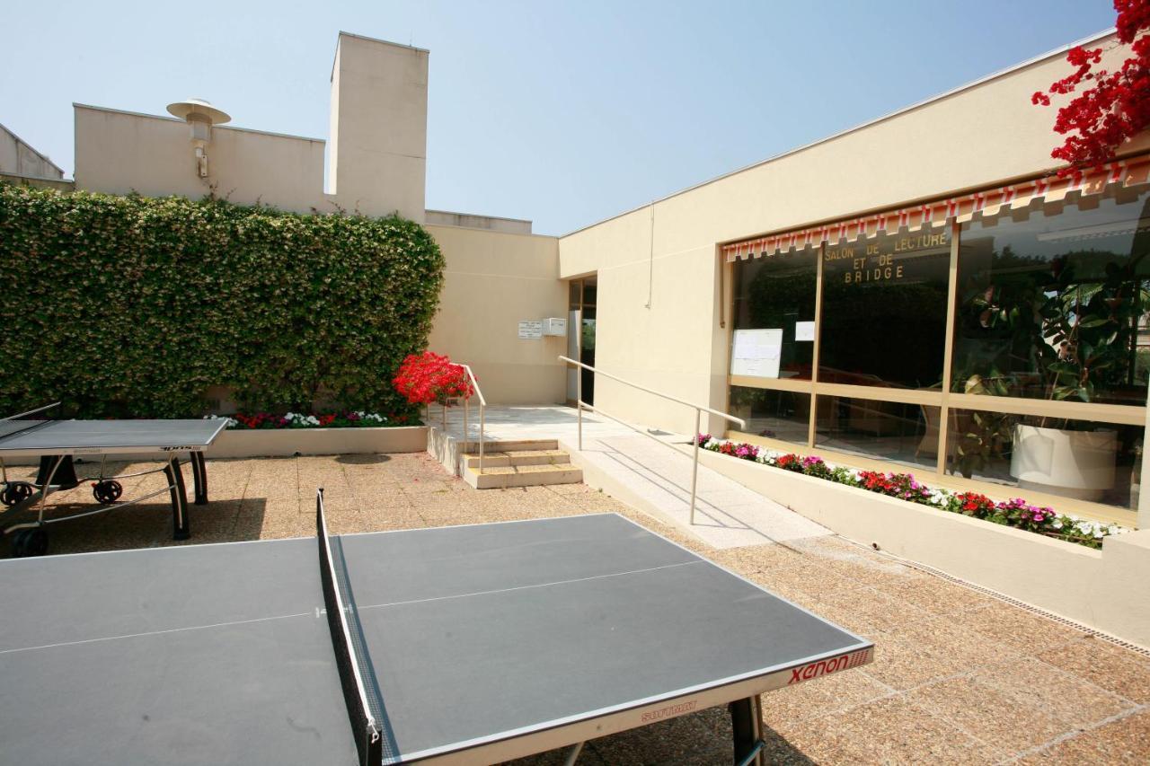 Magniolias - Residence Calme Avec Piscine, Tennis & Jardin 昂蒂布 外观 照片