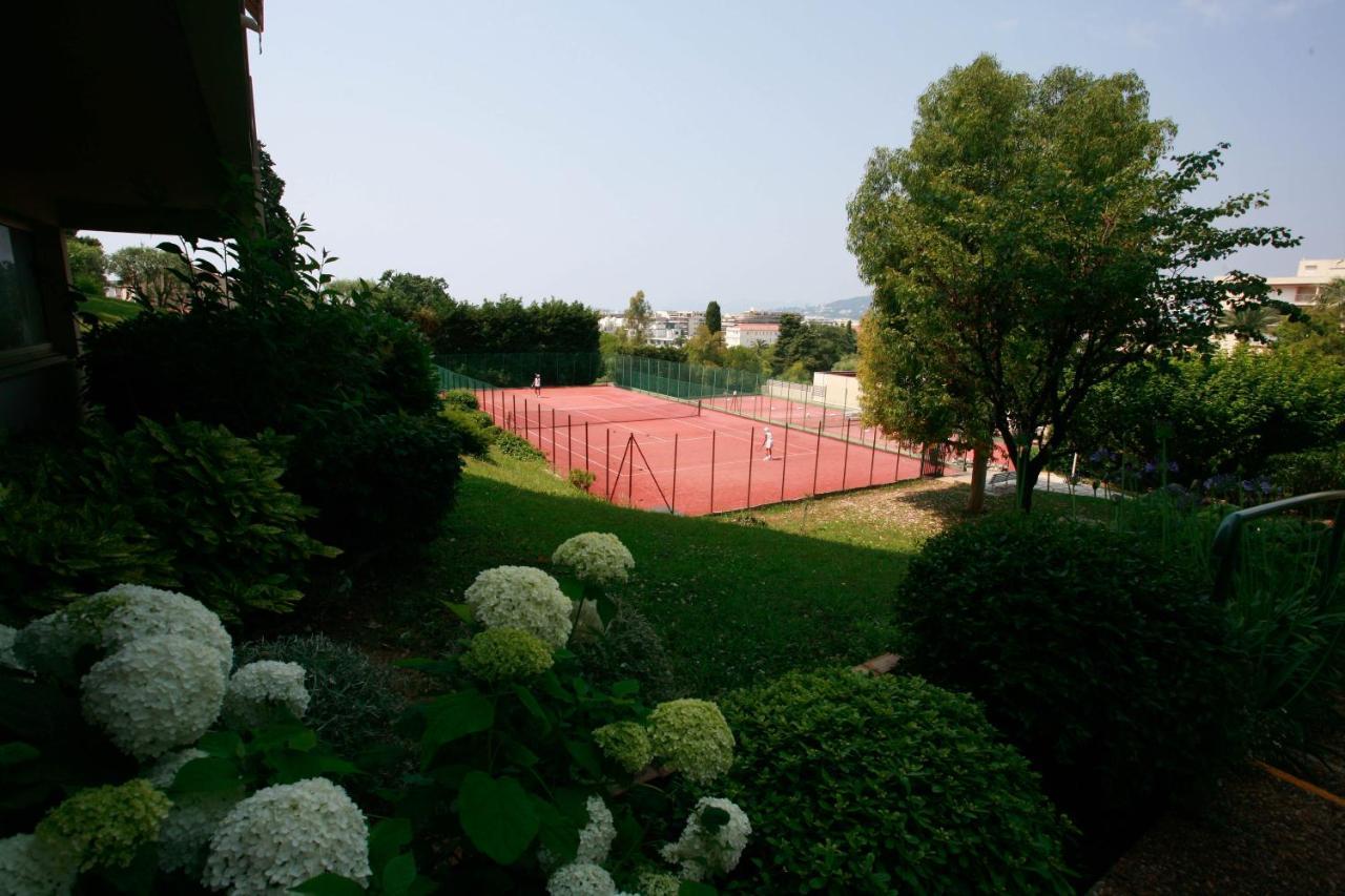 Magniolias - Residence Calme Avec Piscine, Tennis & Jardin 昂蒂布 外观 照片