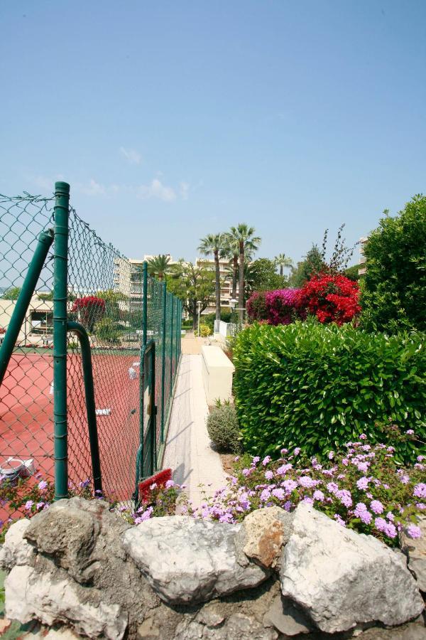 Magniolias - Residence Calme Avec Piscine, Tennis & Jardin 昂蒂布 外观 照片
