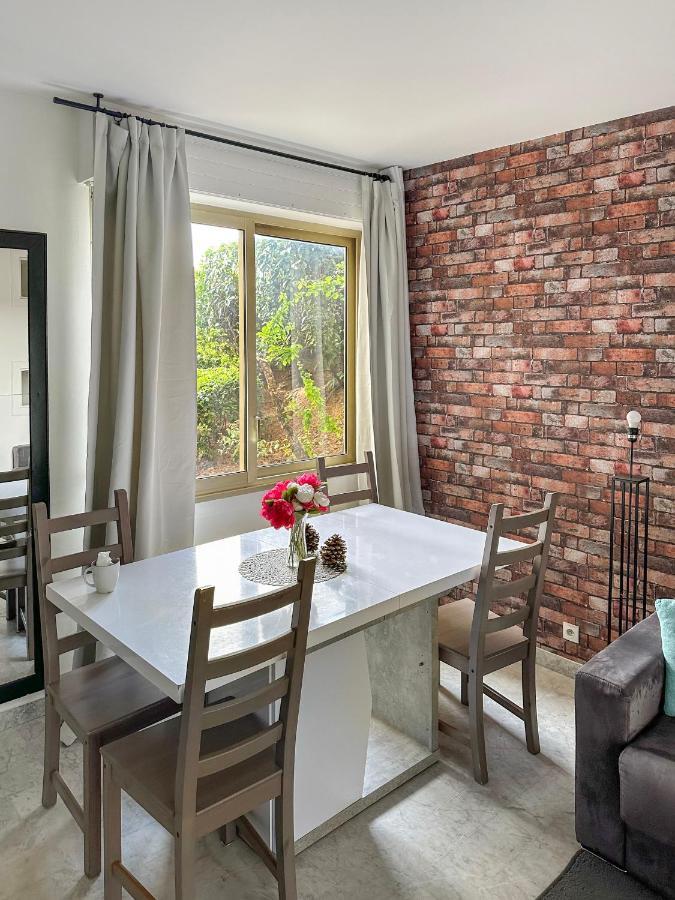 Magniolias - Residence Calme Avec Piscine, Tennis & Jardin 昂蒂布 外观 照片