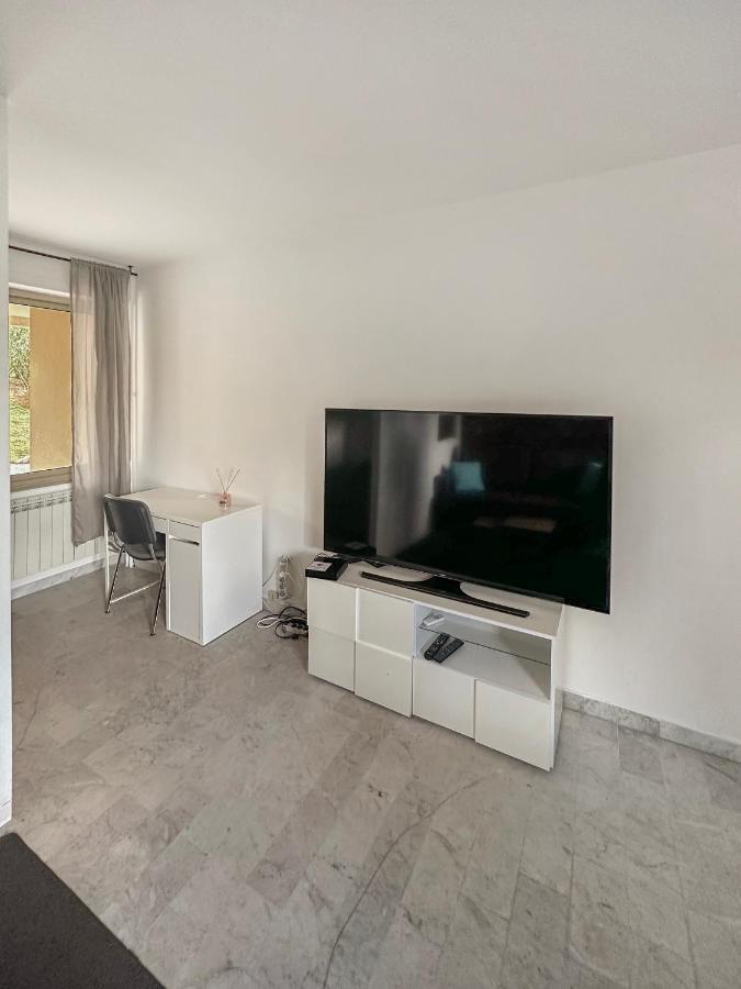 Magniolias - Residence Calme Avec Piscine, Tennis & Jardin 昂蒂布 外观 照片
